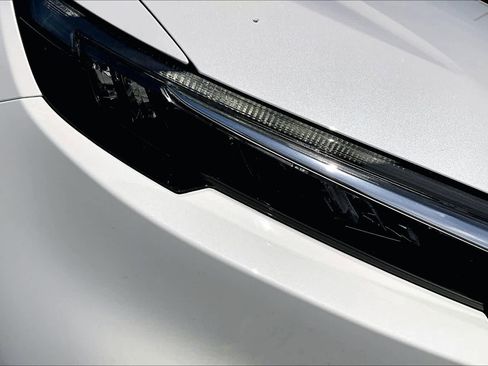 Used 2025 Honda CR-V EX-L image 27