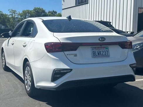 Used 2019 Kia Forte Sedan FWD image 2