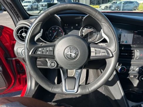 Used 2023 Alfa Romeo Giulia Veloce image 20