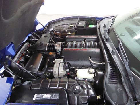 Used 2003 Chevrolet Corvette Convertible w/ Preferred Equipment Group1 RWD image 32