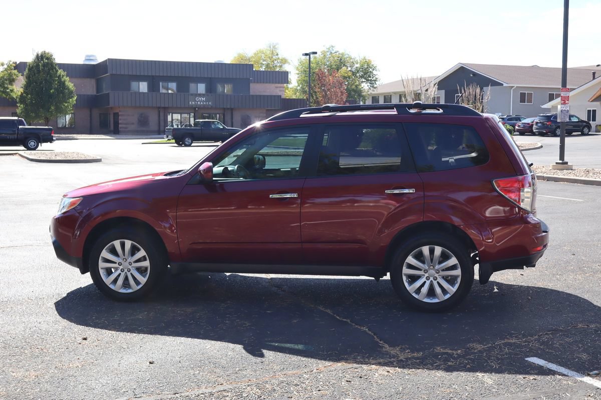 Used 2013 Subaru Forester 2.5X Limited AWD/4WD image 9