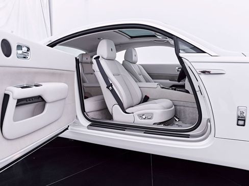Used 2014 Rolls-Royce Wraith RWD image 34