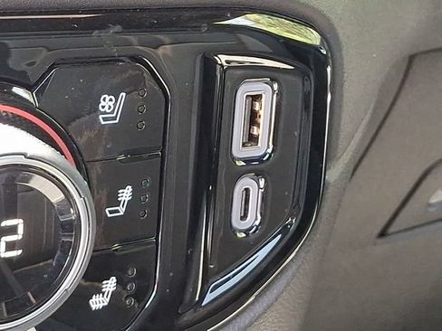 Used 2024 Chevrolet Silverado 3500 High Country w/ Technology Package AWD/4WD image 26