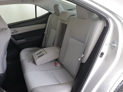 Used 2016 Toyota Corolla LE FWD image 8