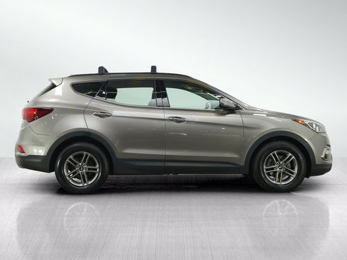 Used 2017 Hyundai Santa Fe Sport w/ 2.4L Tech Package 04 AWD/4WD image 6