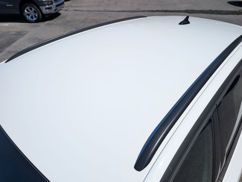 Used 2023 Volkswagen ID.4 2WD image 14