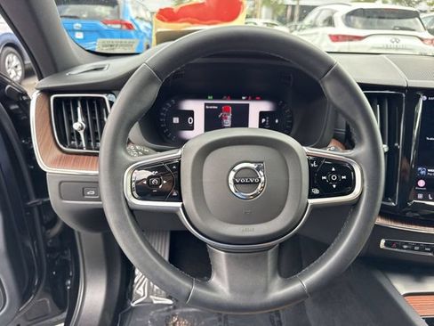 Used 2023 Volvo XC60 B5 Ultimate AWD/4WD image 14