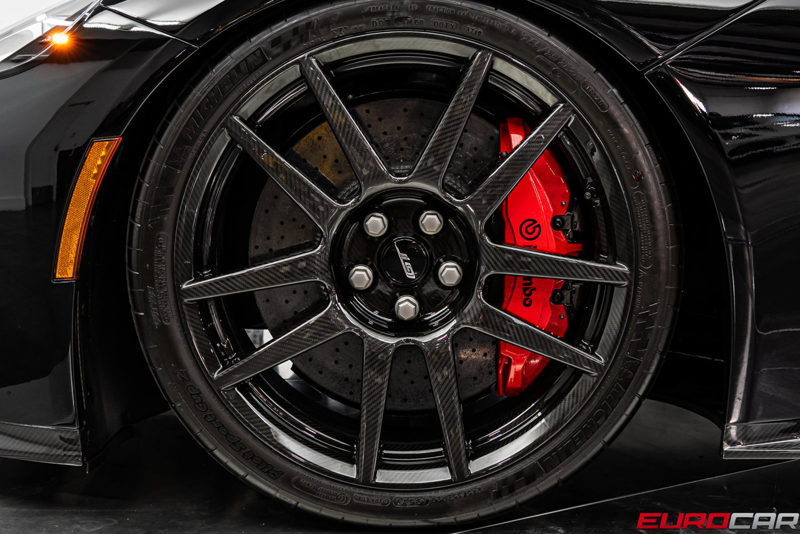 Used 2020 Ford GT Carbon Series RWD image 35