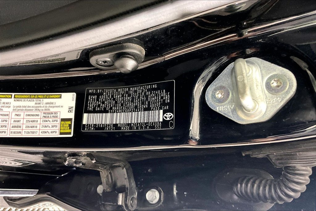 Used 2024 Toyota Corolla SE FWD image 40