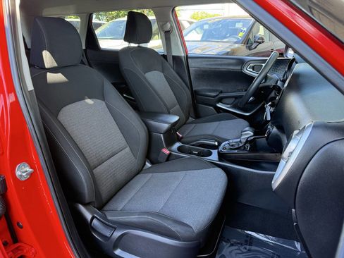 Used 2021 Kia Soul S image 13