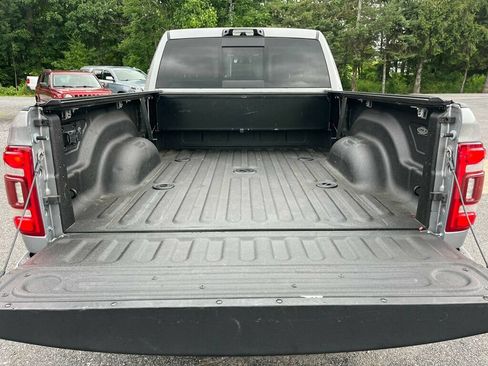 Used 2023 RAM 2500 Laramie AWD/4WD image 18