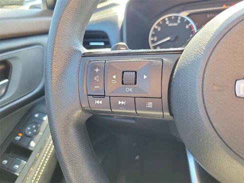 Certified 2022 Nissan Rogue SV image 25