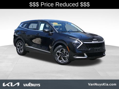 Used 2025 Kia Sportage LX FWD image 1