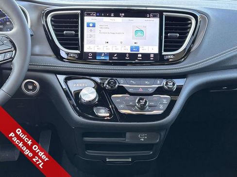 New 2026 Chrysler Pacifica Select w/ S Appearance Package image 12