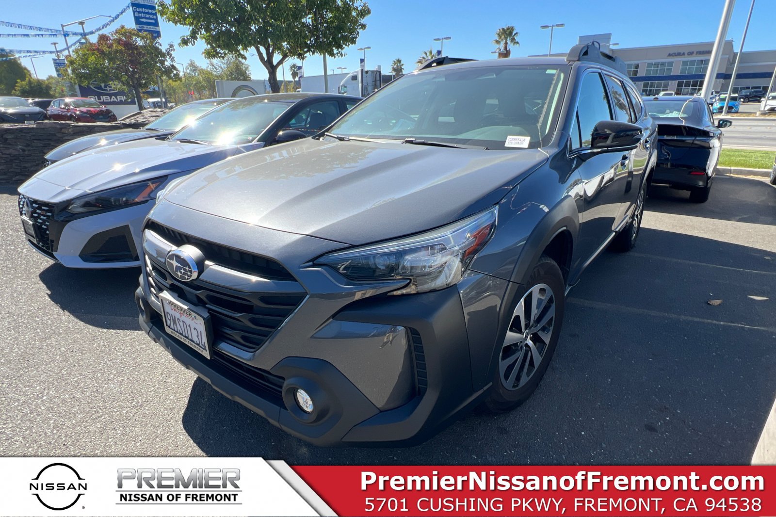 Used 2024 Subaru Outback Premium AWD/4WD image 1