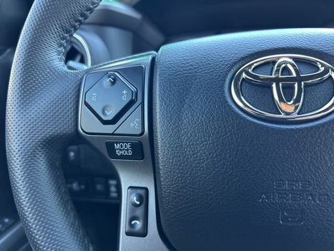 Used 2023 Toyota Tacoma TRD Sport w/ Technology Package image 21