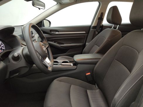 Used 2023 Nissan Altima 2.5 SV image 17