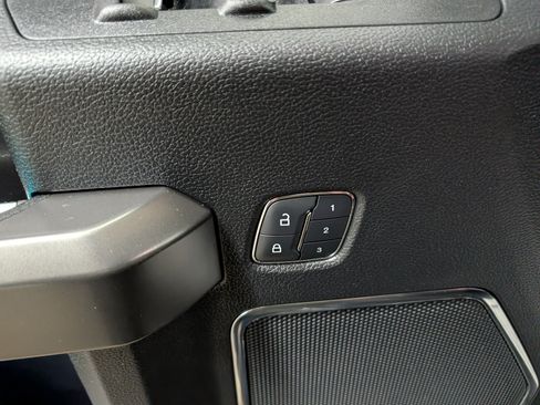 Used 2017 Ford F150 Lariat AWD/4WD image 12