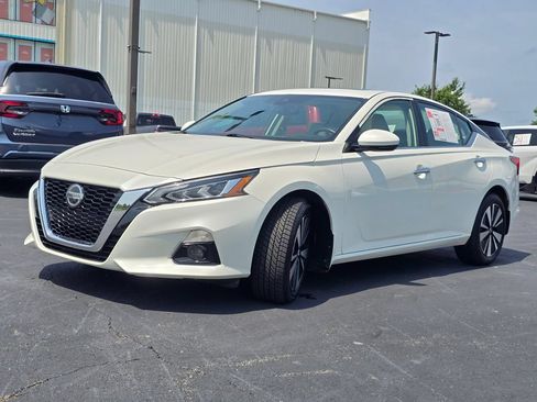 Used 2019 Nissan Altima 2.5 SV AWD/4WD image 4
