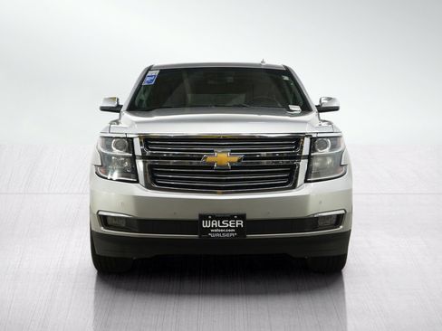 Used 2018 Chevrolet Suburban Premier AWD/4WD image 8
