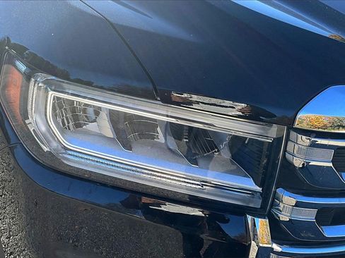 Certified 2021 GMC Acadia SLE w/ Driver Convenience Package image 27