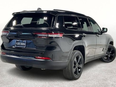 Used 2025 Jeep Grand Cherokee L Limited w/ Black Appearance Package image 2