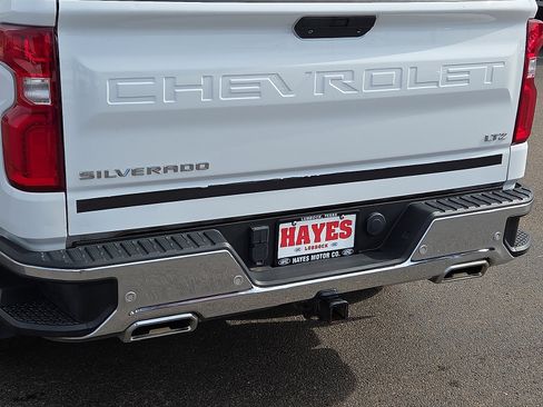 Used 2021 Chevrolet Silverado 1500 LTZ w/ Technology Package image 9