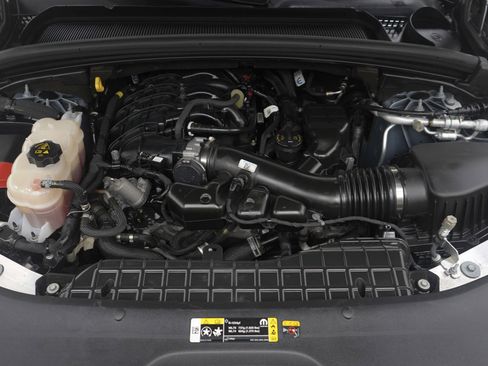 Used 2023 Jeep Grand Cherokee L Limited w/ Luxury Tech Group II image 36