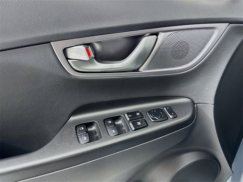 Used 2020 Hyundai Kona Limited w/ Cargo Package image 16