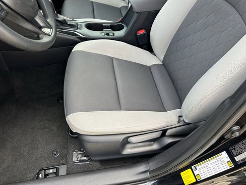 Used 2024 Toyota Corolla LE image 12