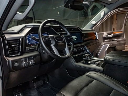 Used 2025 GMC Sierra 1500 Denali w/ Technology Package image 17