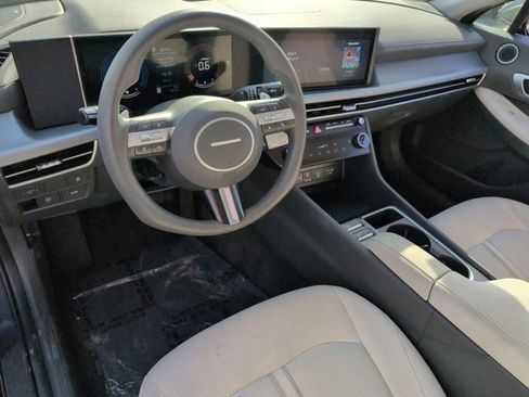 Used 2025 Hyundai Sonata SEL FWD image 15