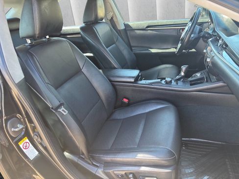 Used 2016 Lexus ES 350 w/ Accessory Package 2 FWD image 10