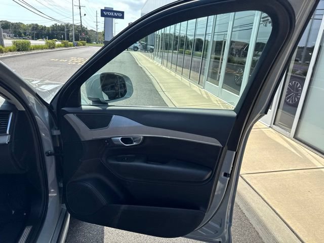 Certified 2024 Volvo XC90 B5 Core w/ Protection Package Premier AWD/4WD image 14
