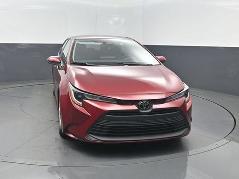 Used 2024 Toyota Corolla LE FWD image 30