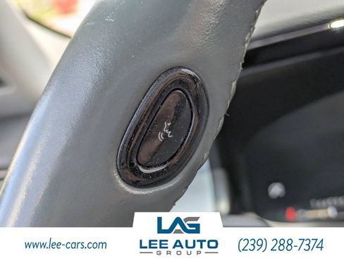 Used 2021 Lincoln Aviator Reserve w/ Elements Package Plus image 24