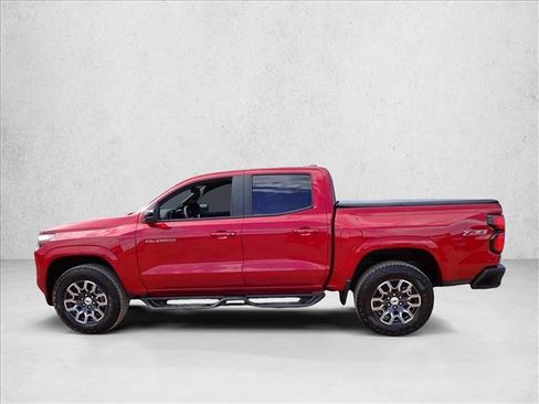 Used 2026 Chevrolet Colorado Z71 w/ Technology Package AWD/4WD image 2
