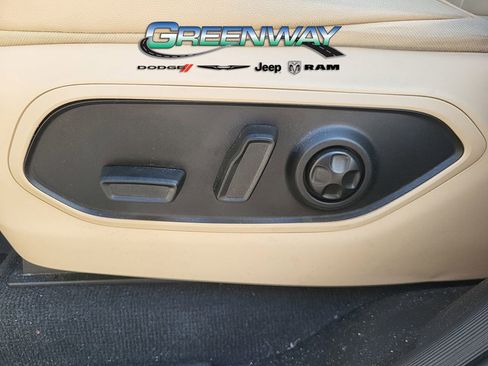 Used 2023 Jeep Grand Cherokee Limited RWD image 19