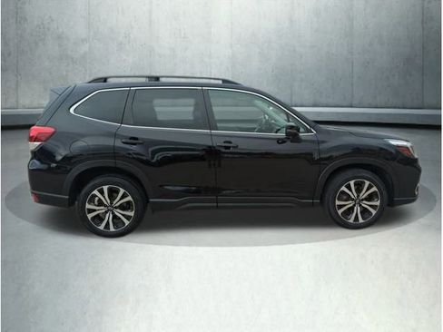 Used 2021 Subaru Forester Limited image 7