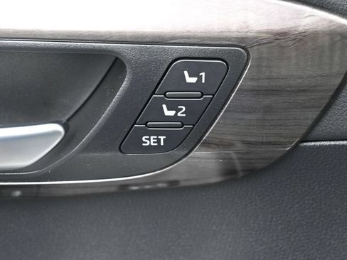 Certified 2026 Toyota Highlander Platinum AWD/4WD image 15