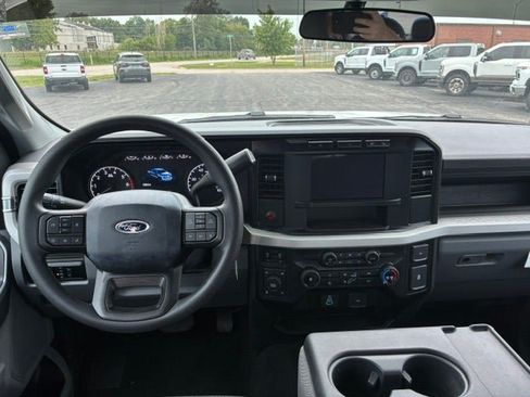 Used 2024 Ford F250 XL w/ STX Appearance Package AWD/4WD image 15