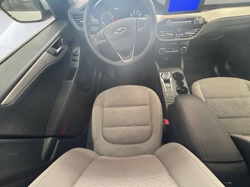 Used 2020 Ford Escape SE FWD image 18