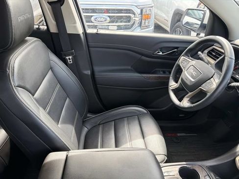 Used 2023 GMC Acadia Denali w/ Denali Ultimate Package FWD image 14