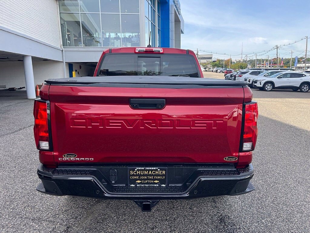 Used 2023 Chevrolet Colorado Trail Boss w/ Technology Package AWD/4WD image 6