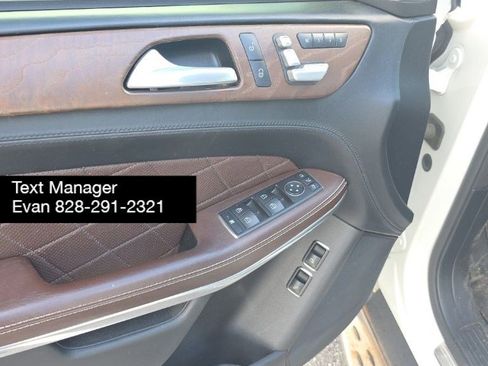 Used 2013 Mercedes-Benz GL 550 GL 550 w/ Driver Assistance Pkg image 8
