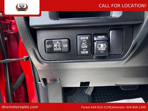 Used 2017 Toyota Tacoma TRD Off-Road AWD/4WD image 24