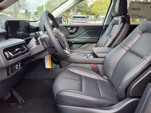 New 2026 Lincoln Aviator 2WD image 7