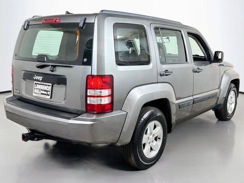 Used 2012 Jeep Liberty Sport RWD image 4