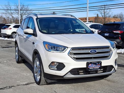Certified 2019 Ford Escape Titanium image 2