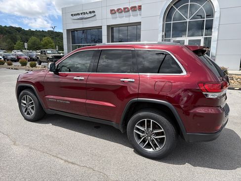 Used 2021 Jeep Grand Cherokee Limited w/ Luxury Group II AWD/4WD image 10